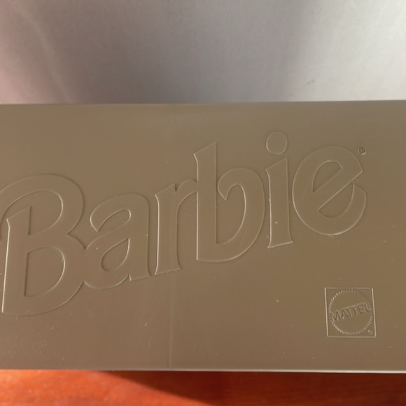 1999 Millennium Princess Barbie Special Edition NIB Mint - Picture 4 of 8